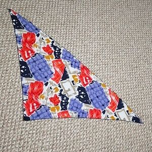 Patchwork triangle neck scarf
